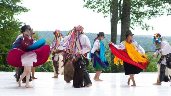 people dancing music from ecuador