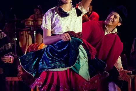 people dancing music from ecuador